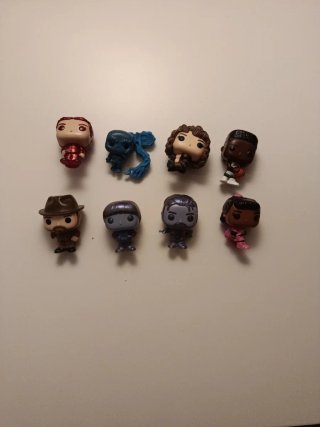 Set de 8 Figuras Stranger Things Kinder