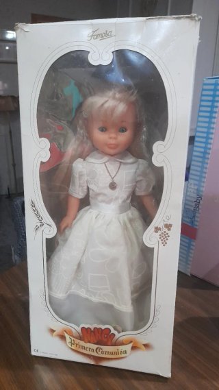 Muñeca Nancy Primera Comunión, Nueva, nunca usada.