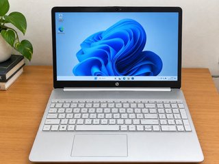 Portátil HP 15 Táctil Plateado