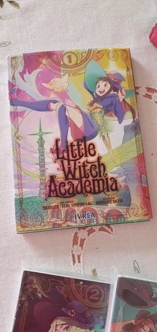 Pack 3 comics Little witch academia