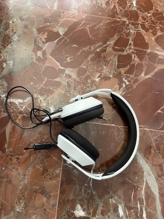 Auriculares Gaming Nacon Blanco y Negro