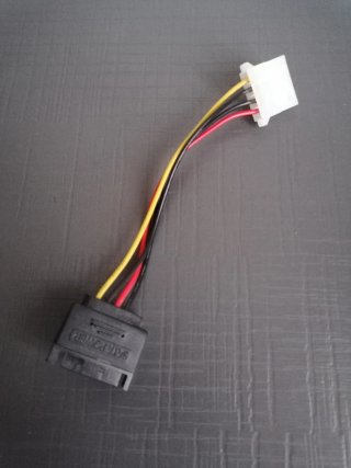 Cable Adaptador SATA a Molex 4 Pines
