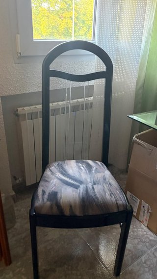 Pack de 6 sillas de madera con asiento estampado