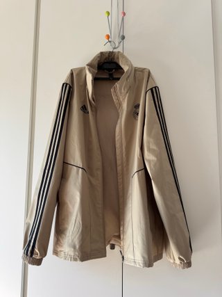 Chaqueta Adidas Real Madrid beige con capucha M