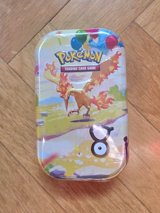 Minilata Pokémon: 30.° aniversario de Moltres.