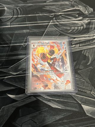 Carta Pokémon Armarouge 086/084 en ingles