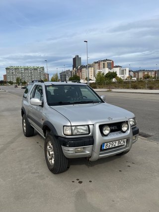 Opel Frontera 2000