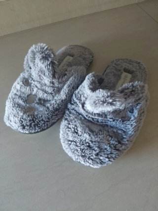 Zapatillas de estar por casa grises