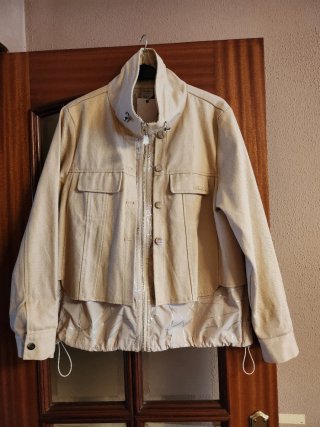 Cazadora chica