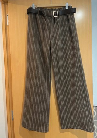 Pantalón de raya diplomática marrón