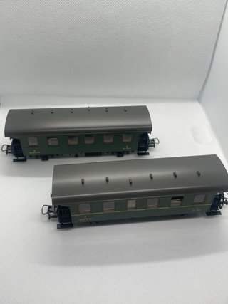 Lote 2 Coches RENFE 1ª y 2ª Roco H0 (44947-44948)