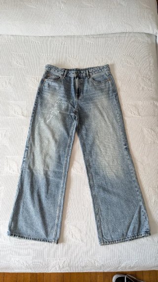 Pantalón vaquero Stradivarius talla 44