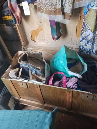 Lote de ropa variada,tallas todas S,M y L