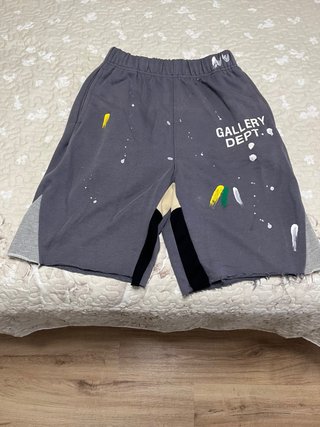 Pantalón corto Gallery Dept.
