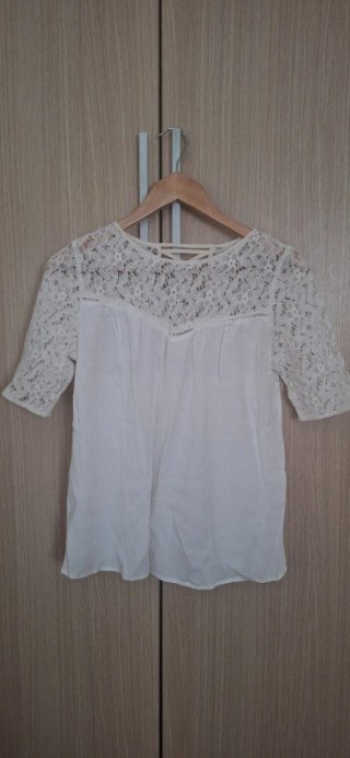 Blusa de encaje Zara