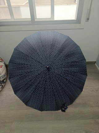 Paraguas Azul Marino con flores.Sin estrenar.