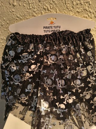 Tutú Pirata con Estampado de Calaveras