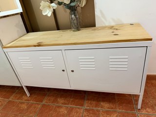 Mueble Ikea Blanco con Tapa de Madera