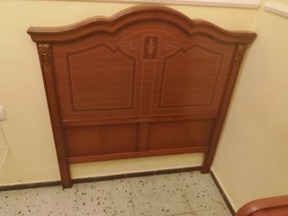 Cabecero de madera clásico