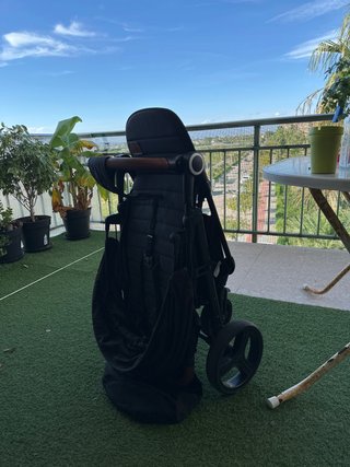 Cochecito de bebé negro KinderKraft