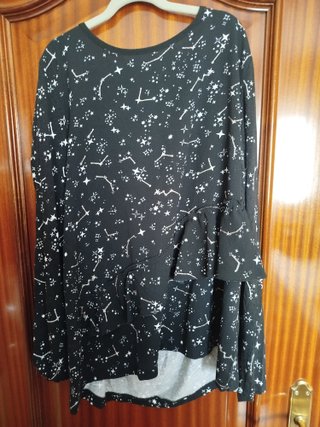 Blusa Negra Estampado Constelaciones