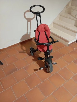 Triciclo de paseo infantil