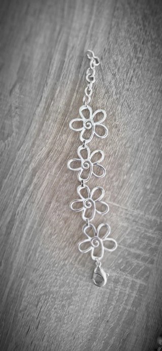 Pulsera Vidal & Vidal con diseño floral