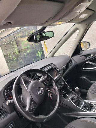 Opel Zafira Tourer 2017