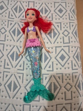 Muñeca Ariel Destellos de Agua
