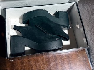 Sandalias Negras con Plataforma