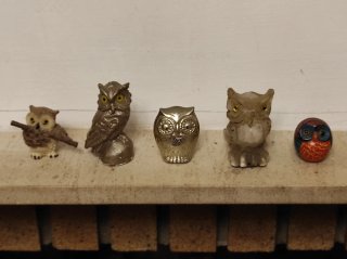 Figuras de búhos coleccionable son cinco