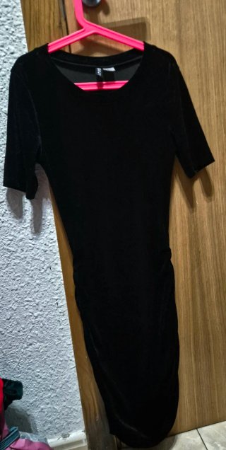Vestido de terciopelo negro H&M talla XS,fruncido