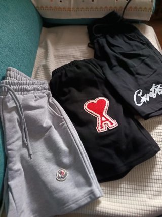 Pantalón corto Moncler gris talla XS