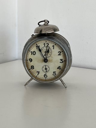 Reloj Despertador Antiguo de Metal, no funciona