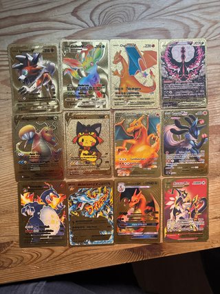 Lote de 32 Cartas Pokémon Doradas