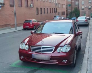 Mercedes-Benz Clase C 2004