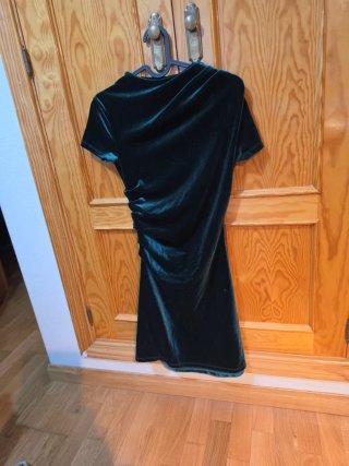 Vestido corto de terciopelo verde