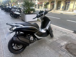 Piaggio Beverly 350 (2015)