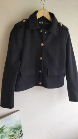 Chaqueta Zara azul marino. Talla M
