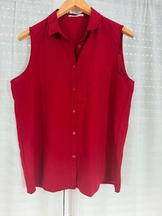Camisa sin mangas granate Mango