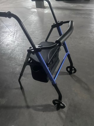 Andador OGI Plegable con Asiento y Bolsa
