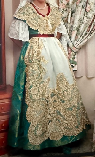 Traje de Fallera Verde y Dorado. Con dos cuerpos.