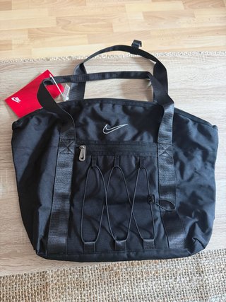 Bolso deportivo Nike negro