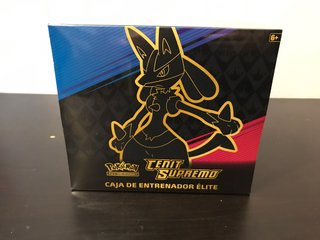 Caja de Entrenador Élite Pokémon Cenit Supremo