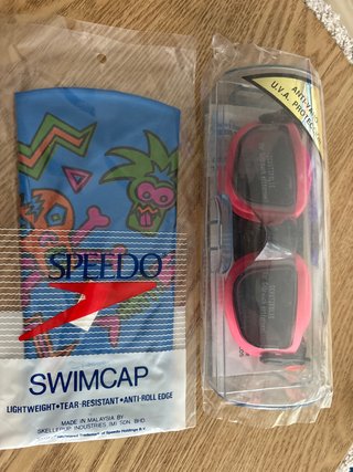 Pack Gafas y Gorro de Natación Speedo