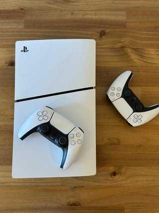 PS5 Slim 1TB con lector + 2 mandos