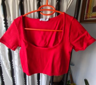 Camiseta Roja Stradivarius Talla S