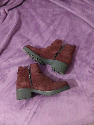 Botas Burdeos con Cremallera