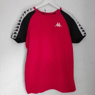 Camiseta deportiva Kappa roja y negra
