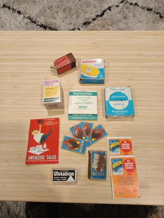 Lote de Artículos Farmacéuticos Antiguos